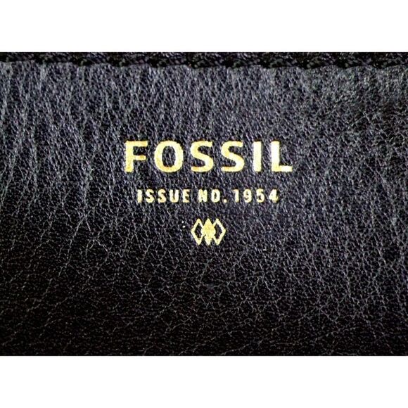 NWT Fossil BLACK GENUINE LEATHER ZIP TOP HANDBAG CLUTCH WRISTLET WALLET POUCH - Picture 2 of 12